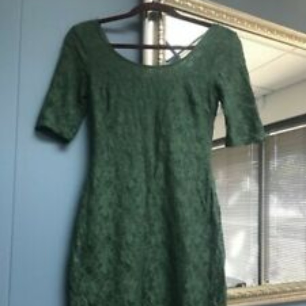Banana Republic Green Lace Body Con Mini Dress